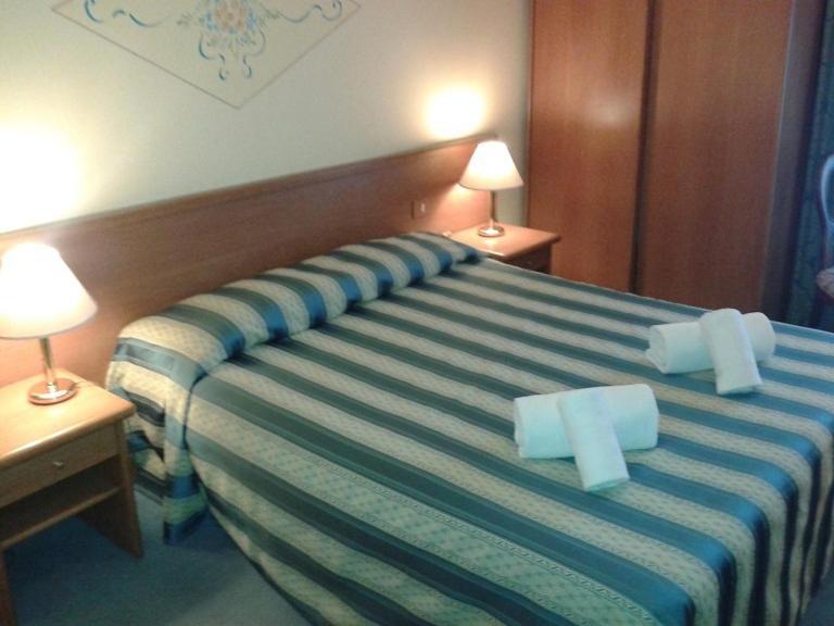 Hotel Casa Rossa Монтекатіні-Терме Номер фото