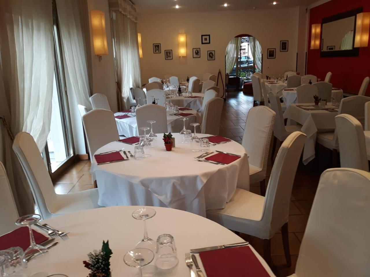 Hotel Casa Rossa Монтекатіні-Терме Екстер'єр фото