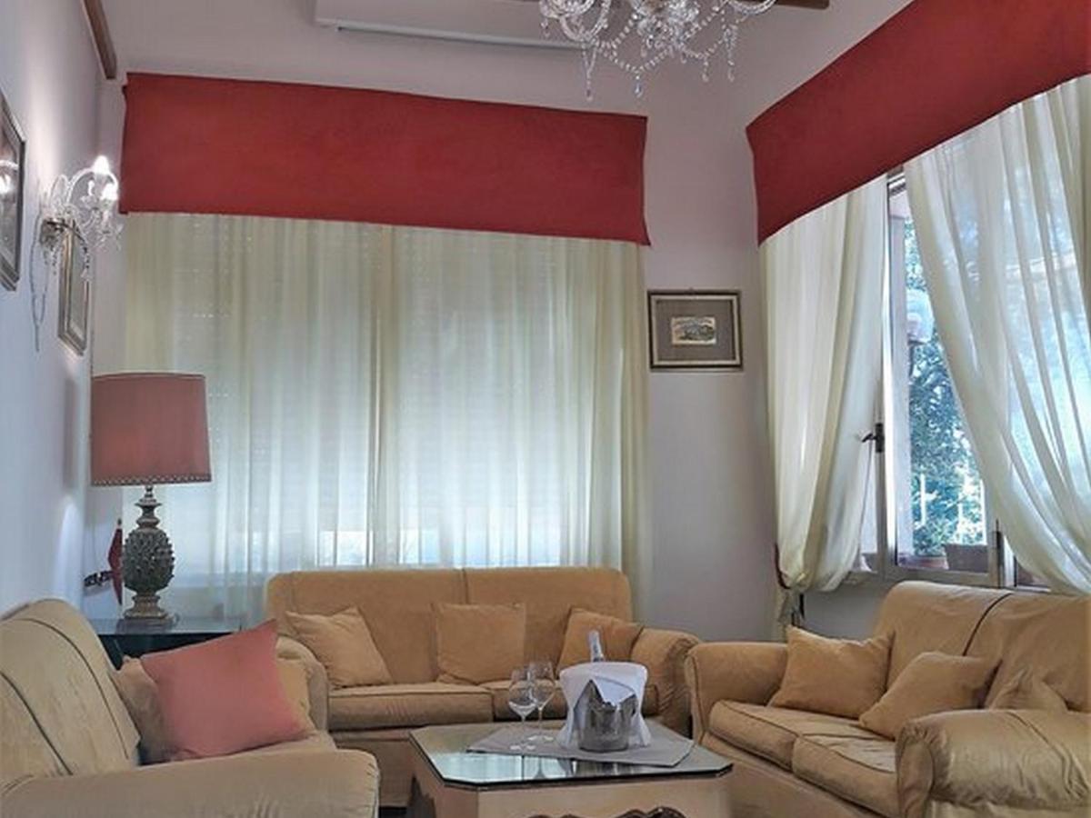 Hotel Casa Rossa Монтекатіні-Терме Екстер'єр фото